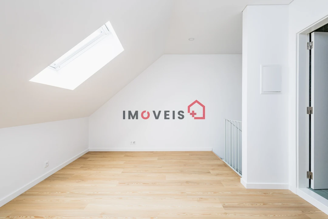 Apartamento T2 para Venda em Leiria, Pousos, Barreira e Cortes Foto 13