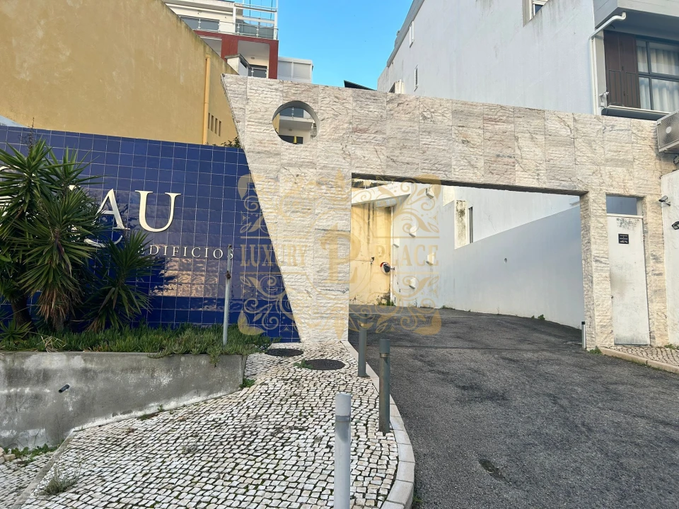 Garagem para Venda em Sesimbra (Santiago) Foto 1