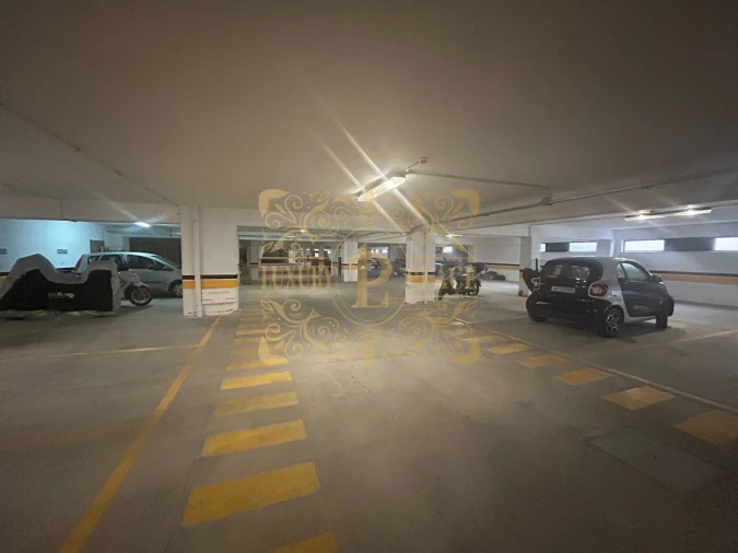 Garagem para Venda em Sesimbra (Santiago) Foto 8