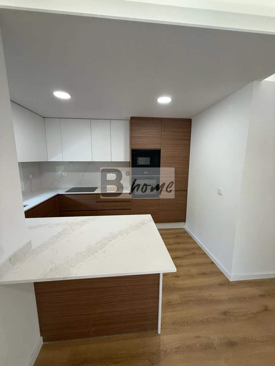 Apartamento T1 para Venda em Charneca de Caparica e Sobreda Foto 5