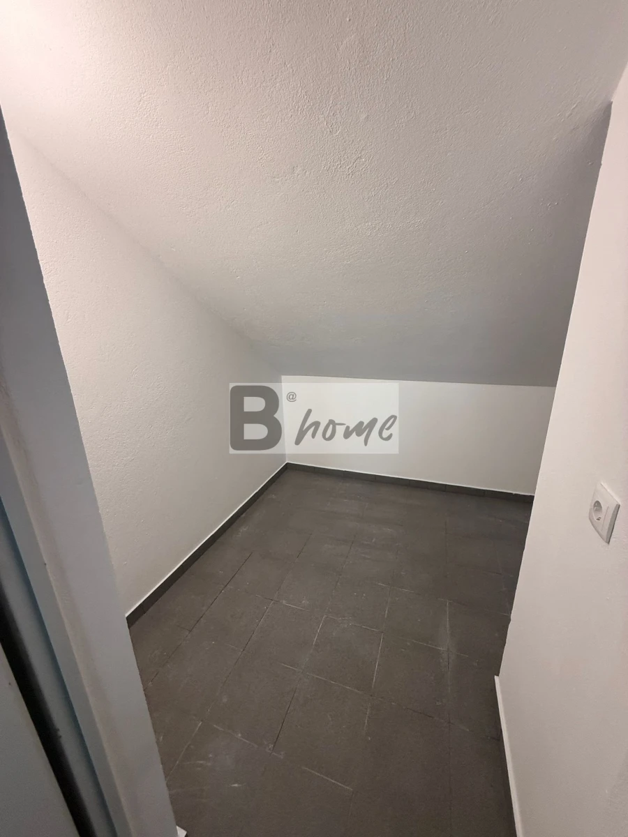 Apartamento T1 para Venda em Charneca de Caparica e Sobreda Foto 14