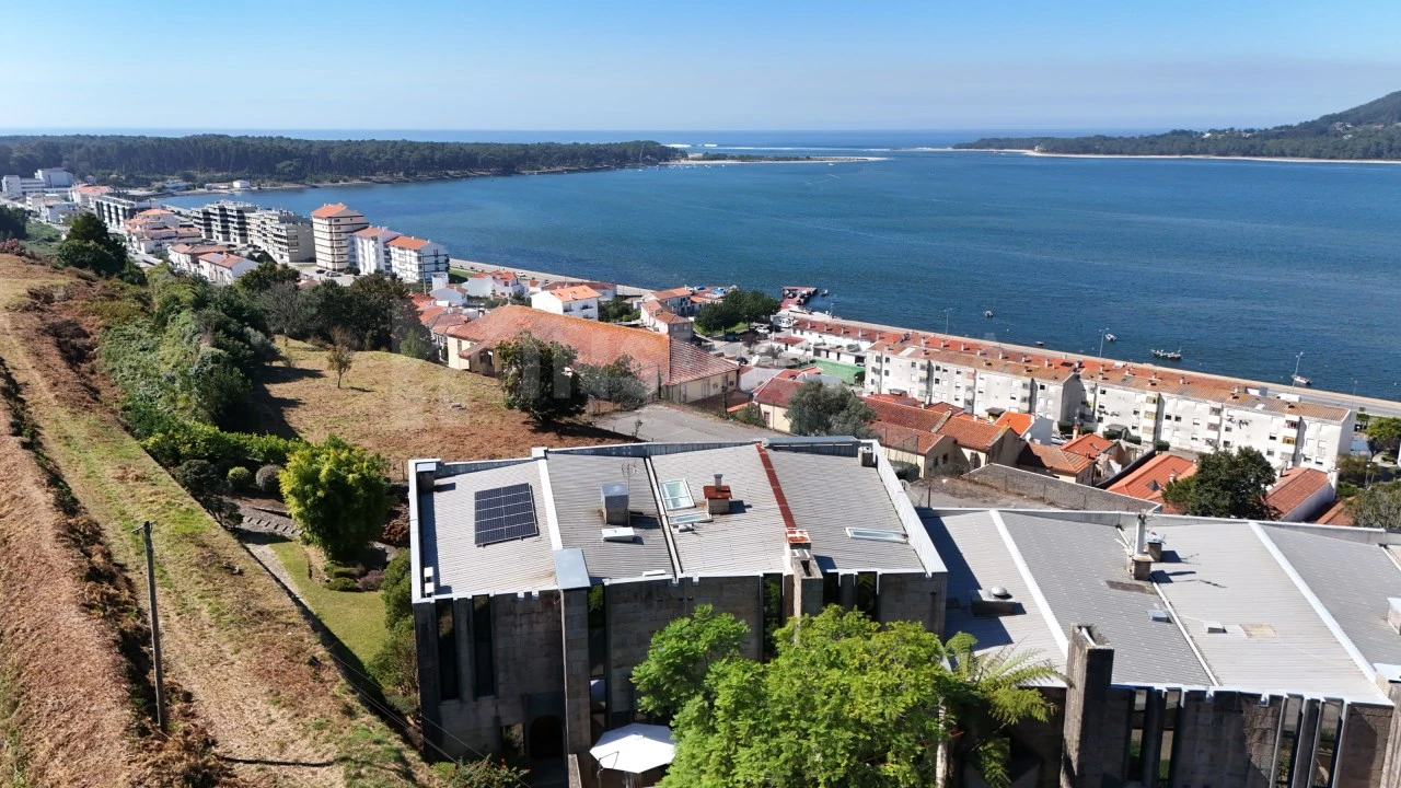 Moradia T4 para Venda em Caminha (Matriz) e Vilarelho Foto 3