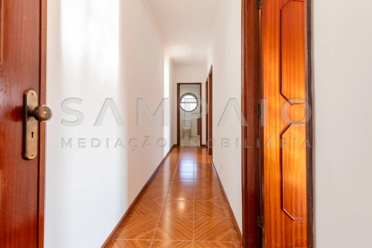 Apartamento T3 para Venda em Rio Tinto Foto 4