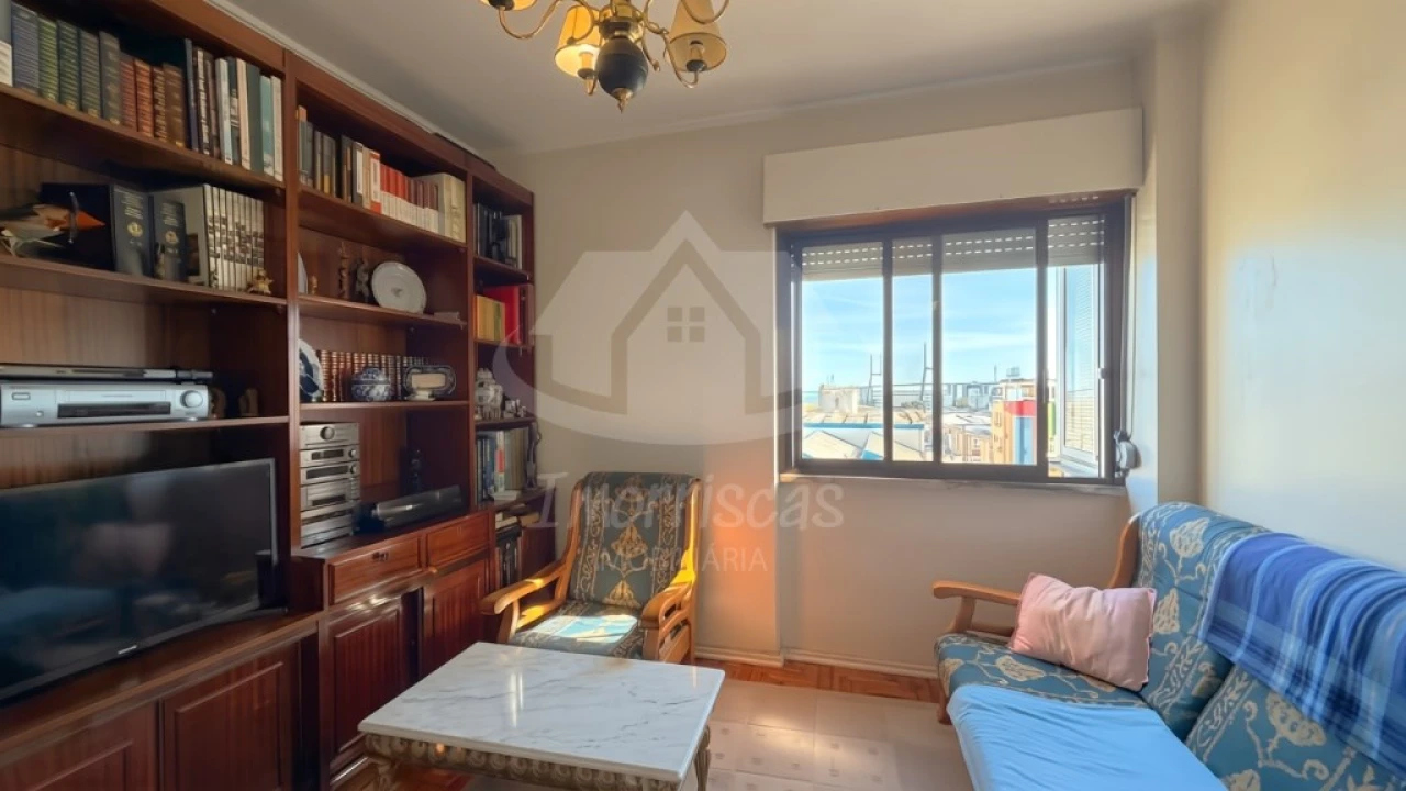 Apartamento T3 para Venda em Sacavém e Prior Velho Foto 6