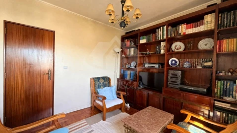 Apartamento T3 para Venda em Sacavém e Prior Velho