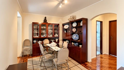 Apartamento T3 para Venda em Sacavém e Prior Velho