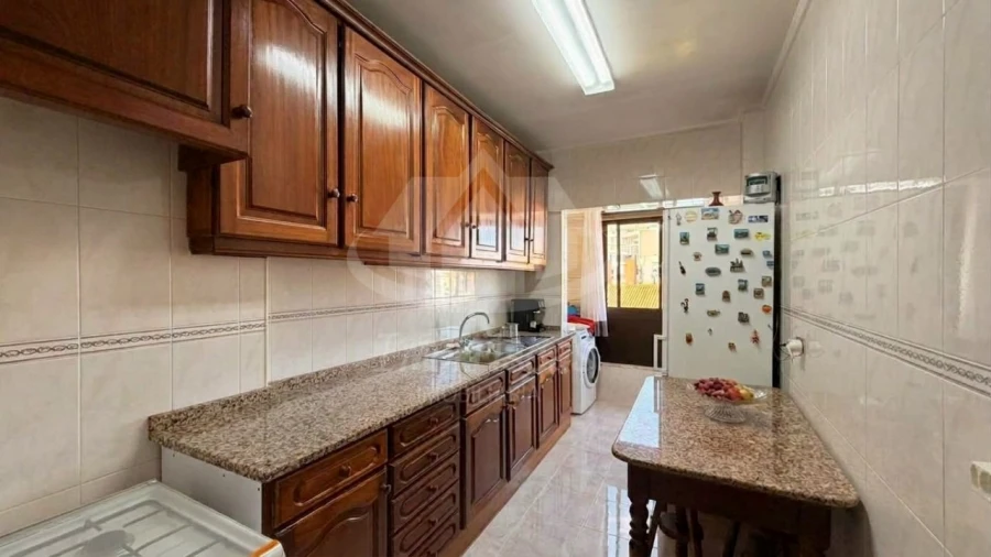Apartamento T3 para Venda em Sacavém e Prior Velho Foto 3