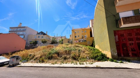 Terreno para Venda em Camarate, Unhos e Apelação