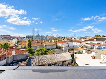 Moradia T3 para Venda em Arcozelo