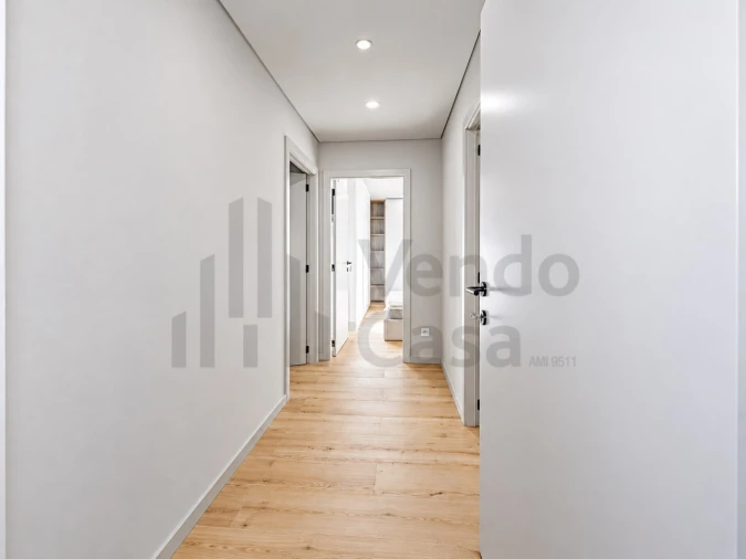 Moradia T2 para Venda em Arcozelo Foto 13