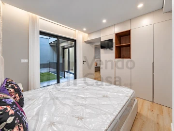 Moradia T2 para Venda em Arcozelo