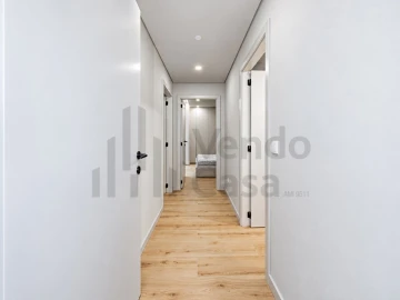 Moradia T2 para Venda em Arcozelo