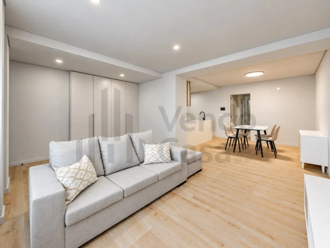 Moradia T2 para Venda em Arcozelo Foto 15