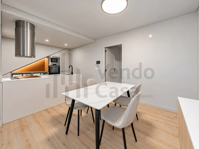Moradia T2 para Venda em Arcozelo Foto 16