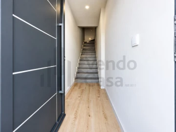 Moradia T3 para Venda em Arcozelo
