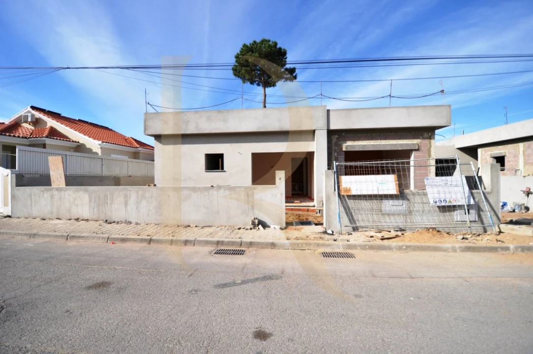 Moradia T3 para Venda em Azeitão (São Lourenço e São Simão) Foto 2