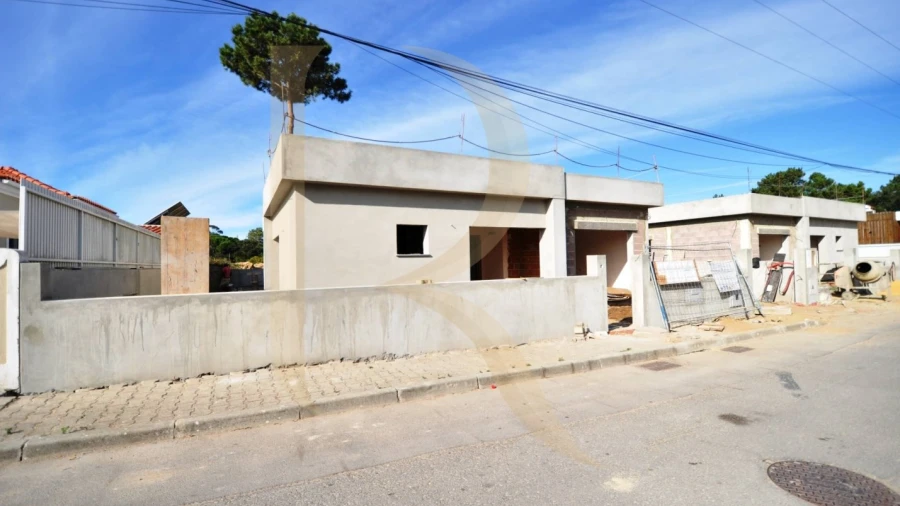 Moradia T3 para Venda em Azeitão (São Lourenço e São Simão)