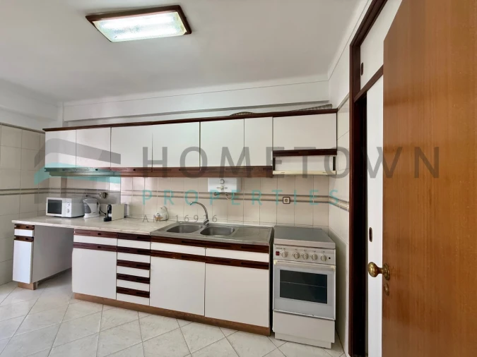 Apartamento T1 para Venda em Quarteira Foto 6