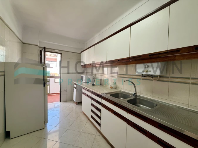 Apartamento T1 para Venda em Quarteira Foto 7