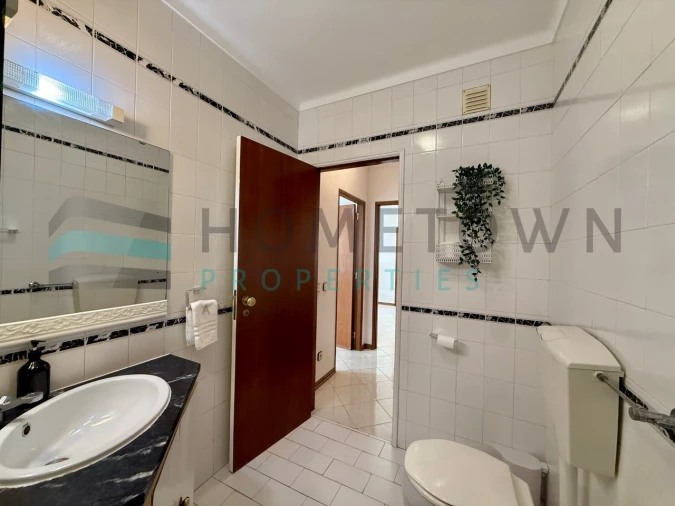 Apartamento T1 para Venda em Quarteira Foto 14