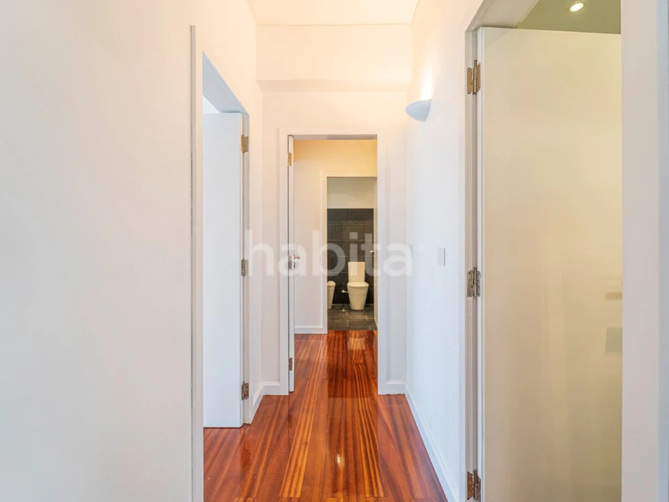 Apartamento T2 para Arrendamento em Algés, Linda-A-Velha e Cruz Quebrada-Dafundo Foto 14