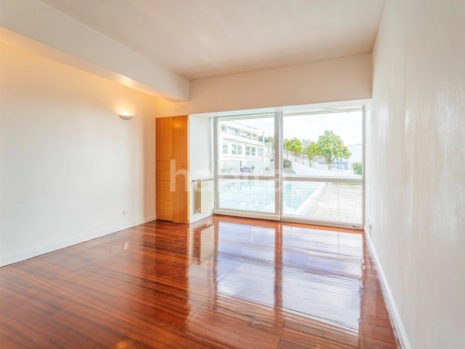 Apartamento T2 para Arrendamento em Algés, Linda-A-Velha e Cruz Quebrada-Dafundo Foto 16