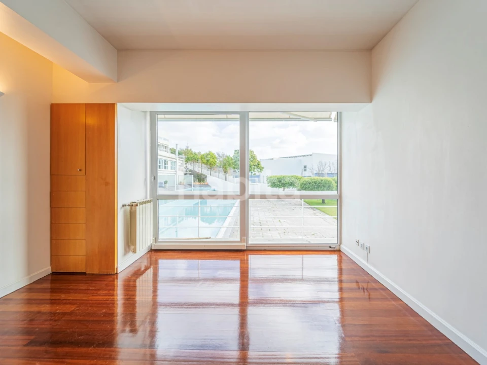 Apartamento T2 para Arrendamento em Algés, Linda-A-Velha e Cruz Quebrada-Dafundo Foto 19
