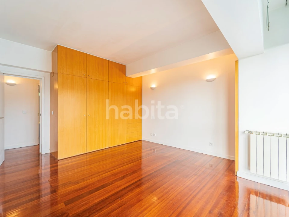 Apartamento T2 para Arrendamento em Algés, Linda-A-Velha e Cruz Quebrada-Dafundo Foto 20
