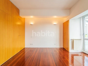 Apartamento T2 para Arrendamento em Algés, Linda-A-Velha e Cruz Quebrada-Dafundo