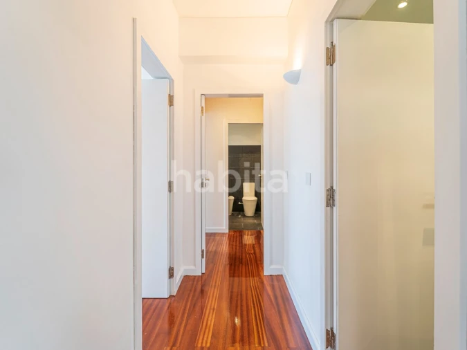 Apartamento T2 para Arrendamento em Algés, Linda-A-Velha e Cruz Quebrada-Dafundo Foto 14