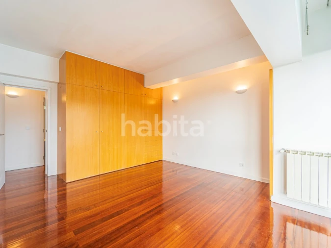 Apartamento T2 para Arrendamento em Algés, Linda-A-Velha e Cruz Quebrada-Dafundo Foto 20