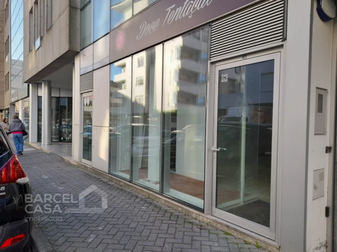 Loja para Arrendamento em Barcelos, V.Boa, V.Frescainha Foto 2