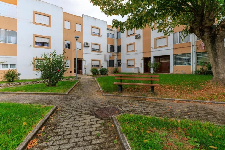 Apartamento T3 para Arrendamento em Azeitão (São Lourenço e São Simão) Foto 10