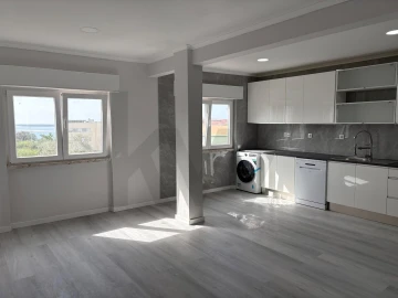 Apartamento T2 para Venda em Setubal (São Sebastião)