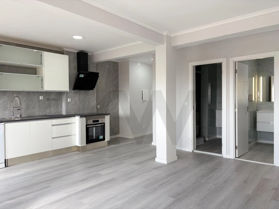 Apartamento T2 para Venda em Setubal (São Sebastião) Foto 1