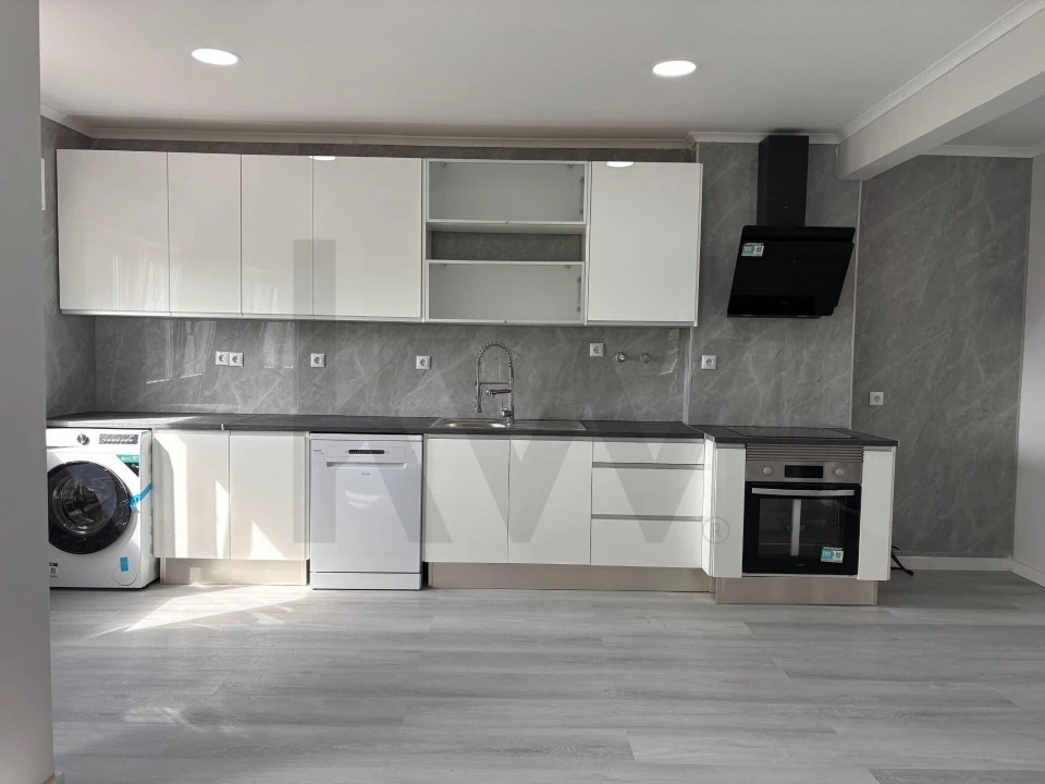 Apartamento T2 para Venda em Setubal (São Sebastião) Foto 3