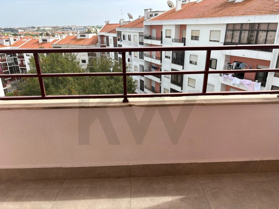 Apartamento T4 para Venda em Amora Foto 11