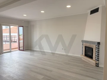 Apartamento T4 para Venda em Amora