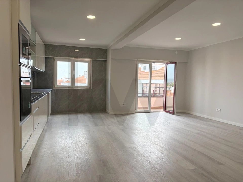 Apartamento T4 para Venda em Amora Foto 8