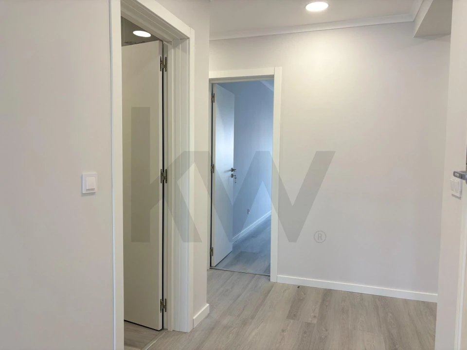 Apartamento T4 para Venda em Amora Foto 15