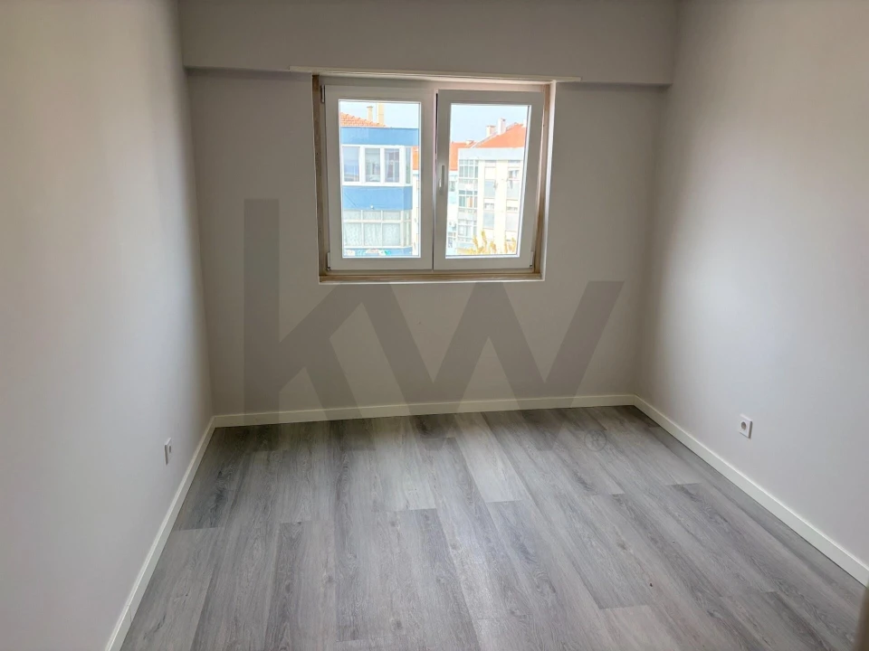Apartamento T4 para Venda em Amora Foto 19