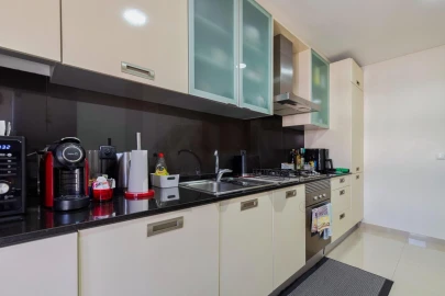 Apartamento T2 para Venda em Charneca de Caparica e Sobreda