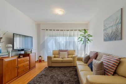 Apartamento T2 para Venda em Charneca de Caparica e Sobreda
