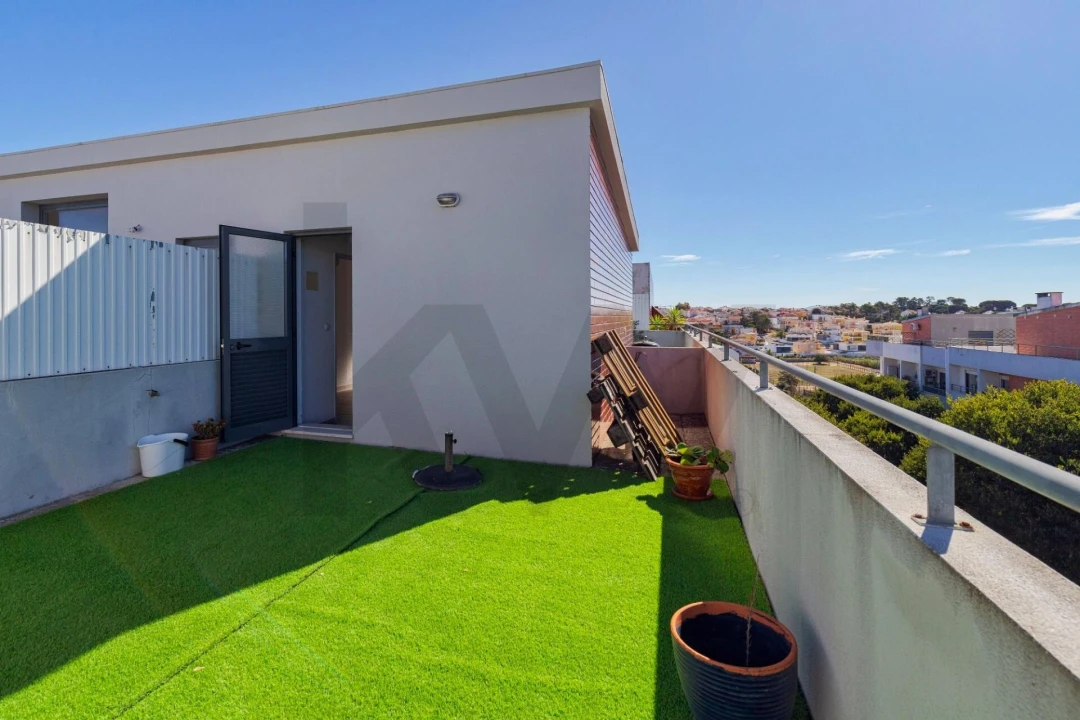 Apartamento T2 para Venda em Charneca de Caparica e Sobreda Foto 24