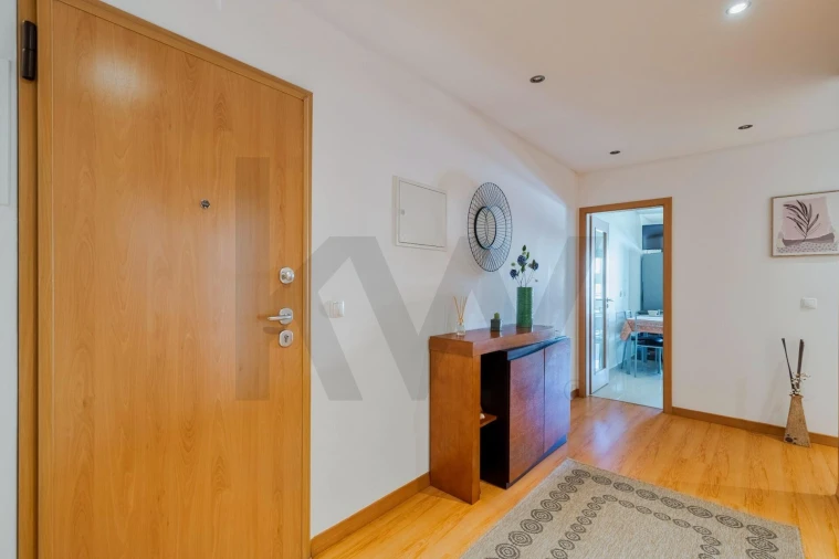 Apartamento T2 para Venda em Charneca de Caparica e Sobreda Foto 2