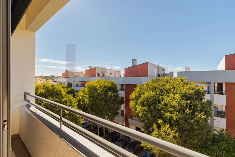 Apartamento T2 para Venda em Charneca de Caparica e Sobreda Foto 7