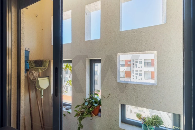 Apartamento T2 para Venda em Charneca de Caparica e Sobreda Foto 13