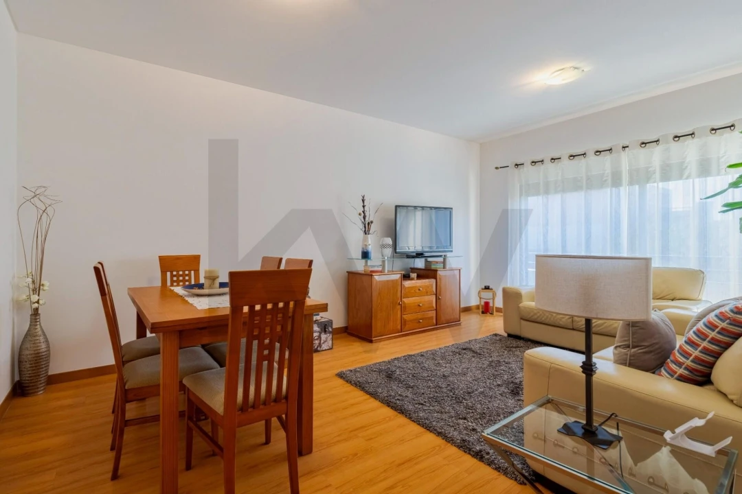 Apartamento T2 para Venda em Charneca de Caparica e Sobreda Foto 4