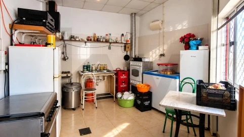 Loja para Venda em Camarate, Unhos e Apelação