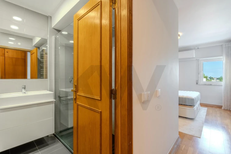 Apartamento T3 para Arrendamento em Oeiras e São Julião da Barra, Paço de Arcos e Caxias Foto 18